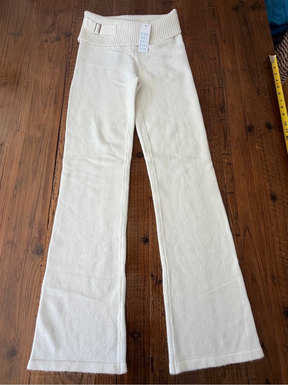 Frankie's Bikinis Snow White fleur cloud knit Low-Rise Pants large nwt - Picture 6 of 10